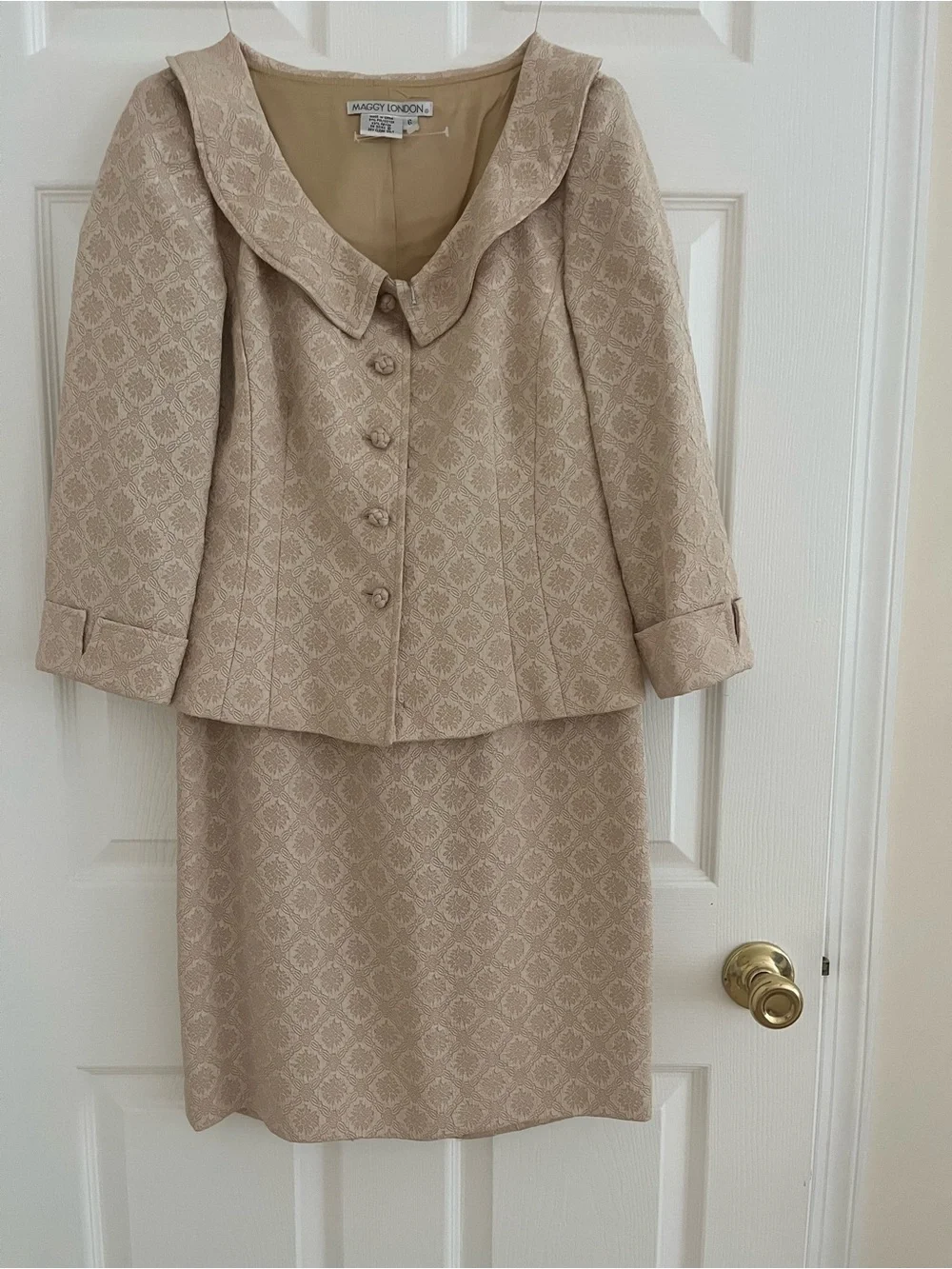 Vintage Maggy London Beige Jacquard Two-Piece Skirt Set - Picture 1 of 6